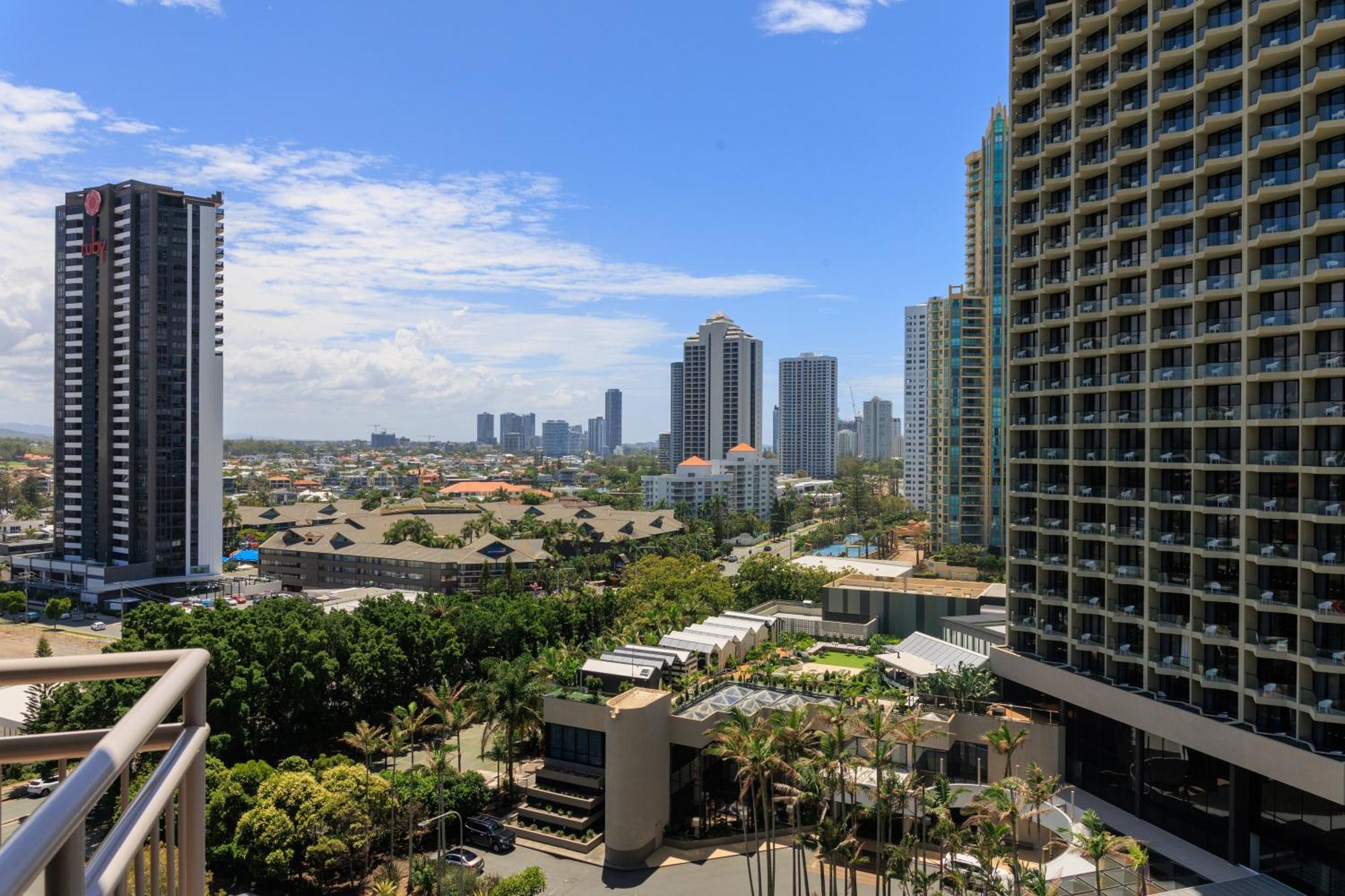 Holiday Holiday Crown Towers Gold Coast Dış mekan fotoğraf